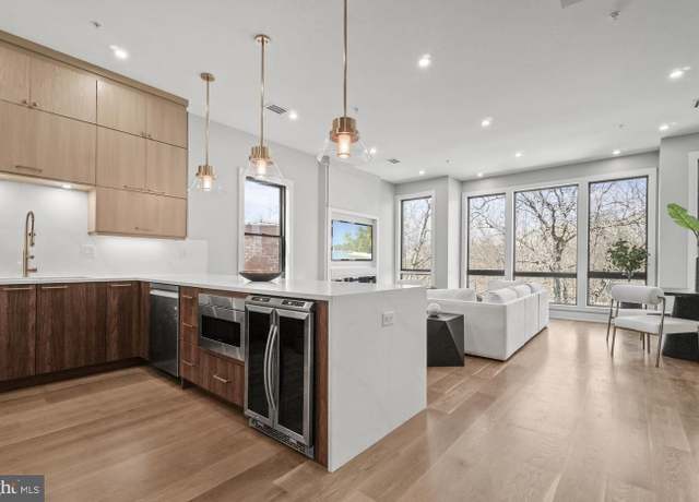 Property at 160 Central Ave #3, Jersey City, NJ 07307, 3 beds, 2 baths