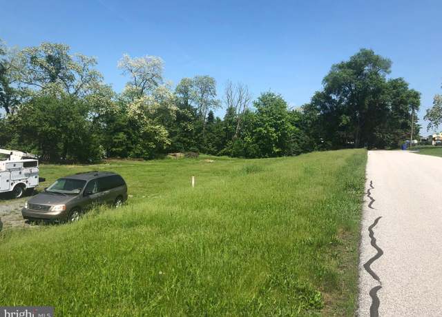 Property at 1995 Spring Rd, Carlisle, PA 17013