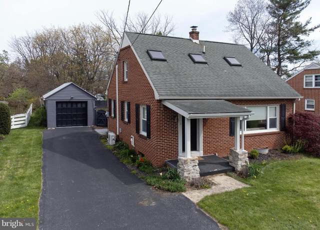 Property at 917 W Louther St, Carlisle, PA 17013, 2 beds, 2 baths