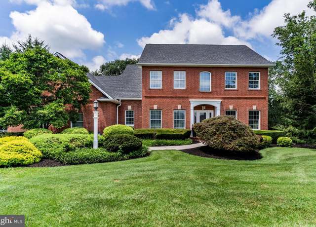 Property at 1812 Signal Hill Dr, Mechanicsburg, PA 17050, 4 beds, 4 baths
