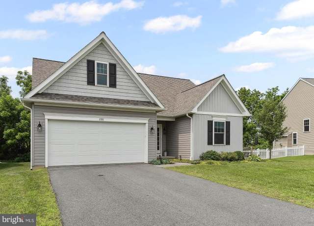Property at 288 Greenwood Dr, Oxford, PA 19363, 4 beds, 3 baths