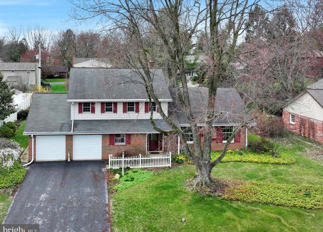 Property at 1917 Larchmont Ln, Lancaster, PA 17601, 4 beds, 3 baths