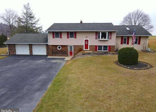 Property at 540 Prescott Dr, Lebanon, PA 17046, 3 beds, 2 baths