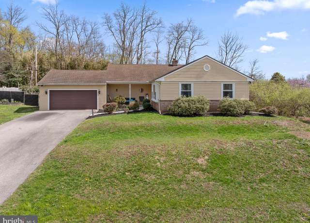 Property at 412 Joseph St, Norristown, PA 19403, 3 beds, 2.5 baths