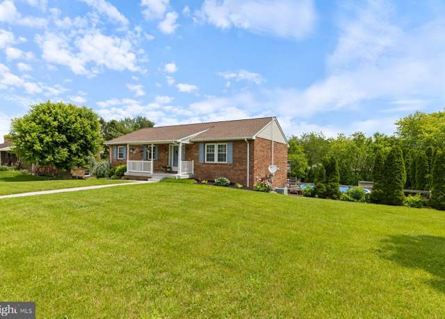 Property at 40 Windy Ct, Hanover, PA 17331, 3 beds, 2 baths