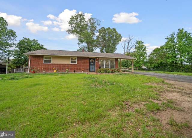 Property at 6019 Rose Hill Dr, Alexandria, VA 22310, 3 beds, 2 baths