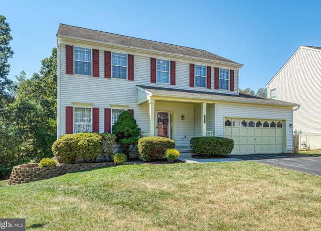 Property at 9234 Cynthia St, Manassas Park, VA 20111, 5 beds, 3.5 baths