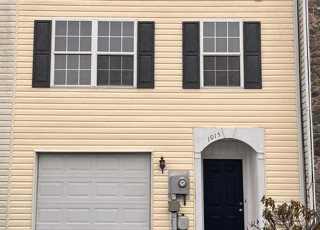Property at 1015 Aztec Dr, Martinsburg, WV 25405, 2 beds, 3 baths