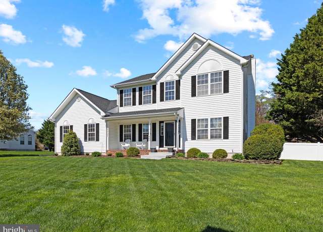 Property at 441 Great Geneva Dr, Dover, DE 19901, 4 beds, 2.5 baths