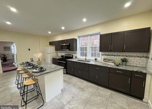 Property at 2411 N West St, Wilmington, DE 19802, 3 beds, 1.5 baths