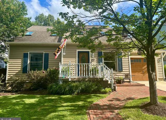 Property at 20 Windwhisper Ln, Annapolis, MD 21403, 3 beds, 3.5 baths