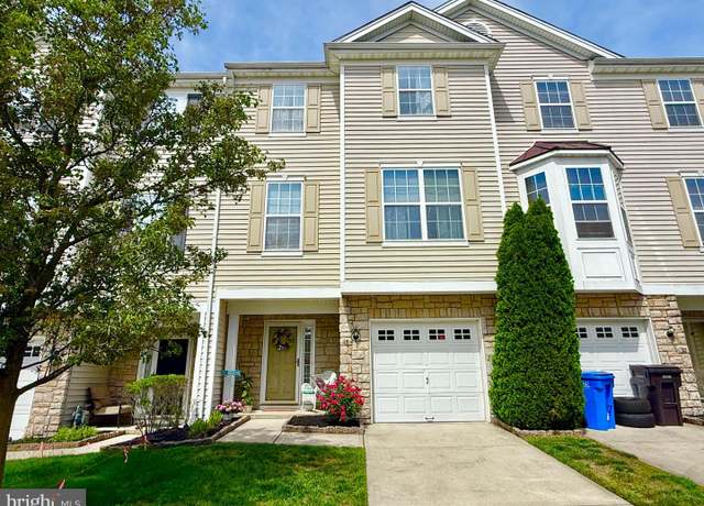 Property at 95 Oakridge Dr, Mount Royal, NJ 08061, 3 beds, 3 baths