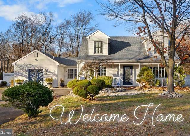 Property at 33 Willow Brook Rd, Freehold, NJ 07728, 3 beds, 2.5 baths