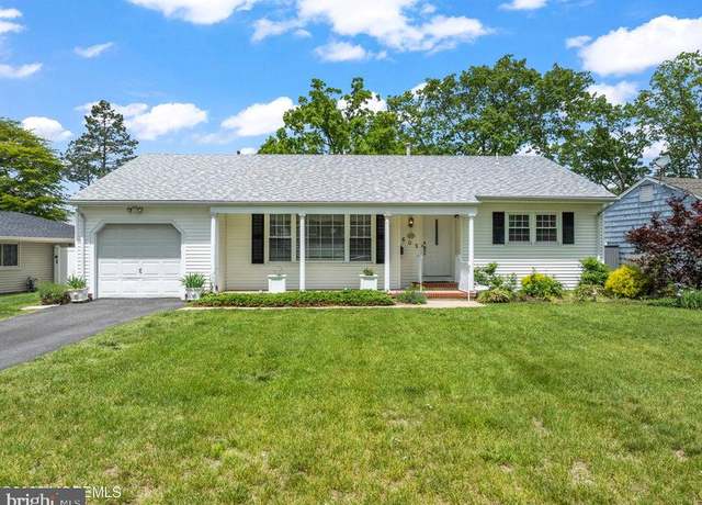 Property at 605 Oak Ter, Point Pleasant Boro, NJ 08742, 3 beds, 1.5 baths