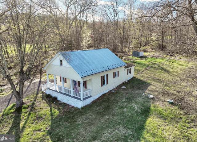 Property at 241 Pecher Rd, Fairfield, PA 17320, 3 beds, 1.5 baths