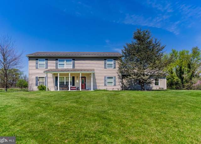 Property at 19-B Burgners Mill Rd, Carlisle, PA 17015, 3 beds, 2 baths