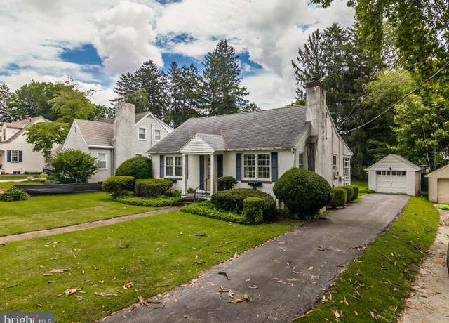 Property at 8 Stanton Ave, West Chester, PA 19382, 3 beds, 1 bath