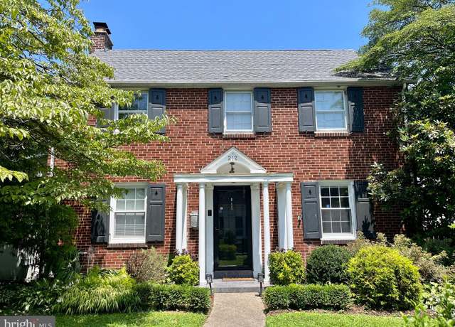 Property at 212 Montrose St, Harrisburg, PA 17110, 4 beds, 2.5 baths