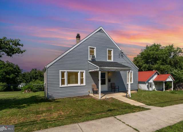 Property at 379 Elder St, Chambersburg, PA 17201, 3 beds, 2 baths