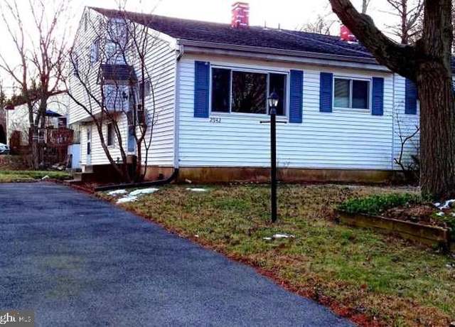 Property at 2942 Thunderhead Rd, Abington, PA 19001, 3 beds, 1.5 baths
