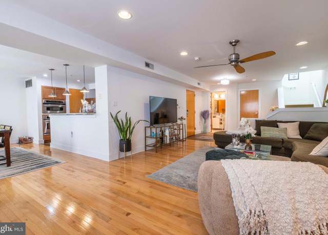Property at 144-46 N 3rd St Unit C, Philadelphia, PA 19106, 2 beds, 2.5 baths