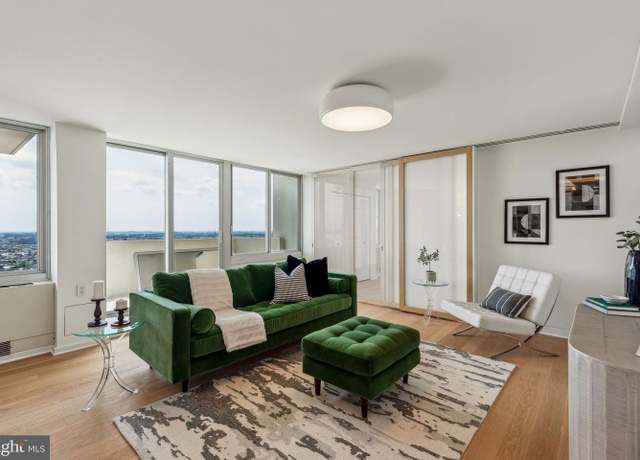 Property at 604-36 S Washington Sq #2917, Philadelphia, PA 19106, 2 beds, 1.5 baths