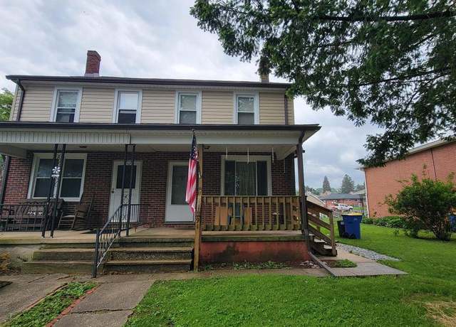Property at 91 N 4th St, Mount Wolf, PA 17347, 4 beds, 1.5 baths