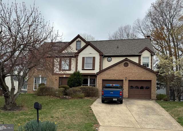 Property at 5408 Kennington Pl, Fairfax, VA 22032, 5 beds, 3.5 baths