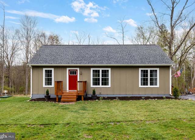 Property at 147 Fishermans Ln, Luray, VA 22835, 2 beds, 2 baths