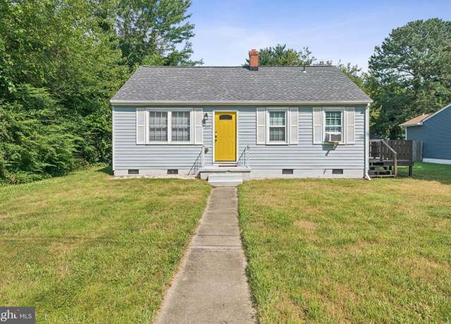 Property at 217 Locust Ave, Colonial Beach, VA 22443, 2 beds, 1 bath
