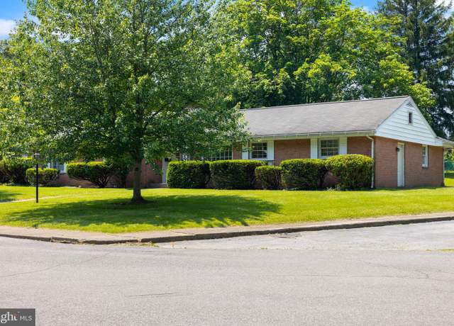 Property at 312 N Louisiana Ave, Martinsburg, WV 25401, 3 beds, 2 baths