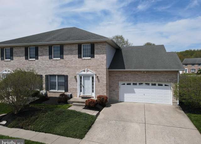 Property at 120 Mandalay Dr, Bear, DE 19701, 3 beds, 2.5 baths