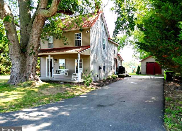 Property at 993 Flemings Landing Rd, Townsend, DE 19734, 2 beds, 2 baths