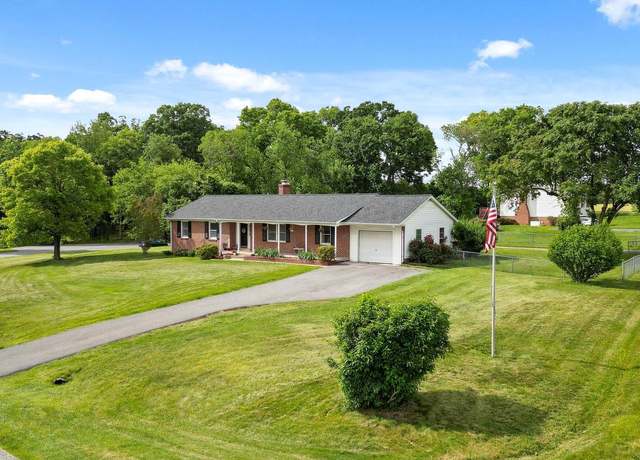 Property at 5598 Dover Ct, Frederick, MD 21703, 3 beds, 2 baths