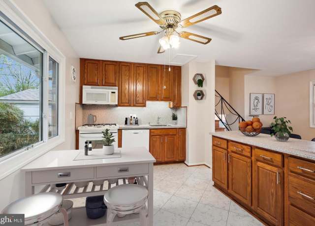 Property at 4105 Tulare Dr, Silver Spring, MD 20906, 3 beds, 1.5 baths