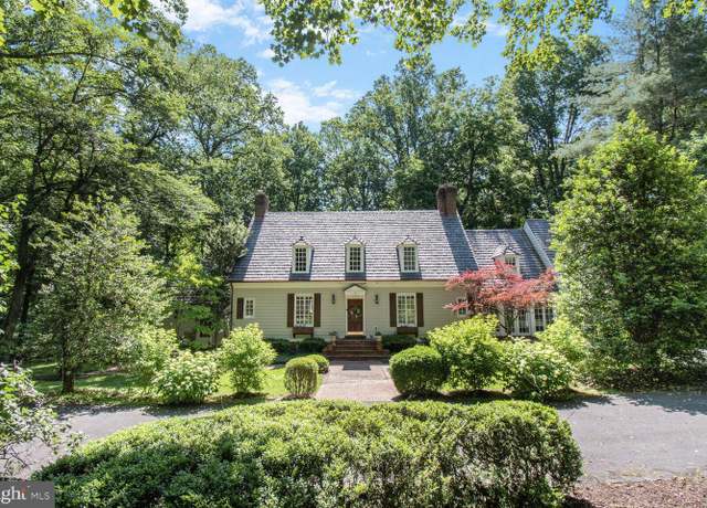 Property at 11801 Glen Mill Rd, Potomac, MD 20854, 5 beds, 4.5 baths