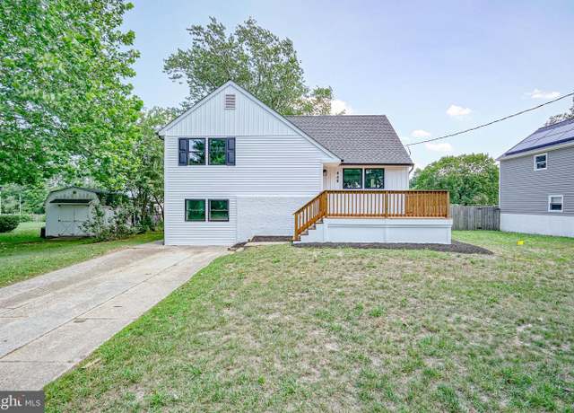 Property at 448 Spring Rd, Hammonton, NJ 08037, 3 beds, 2 baths