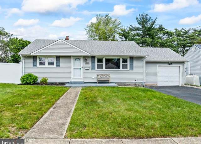 Property at 304 Terrace Ave, Toms River, NJ 08753, 3 beds, 1 bath