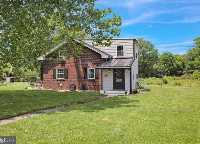 Property at 242 Snyder Rd, Oley, PA 19547, 3 beds, 1 bath