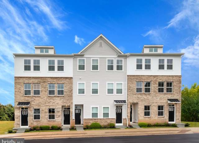 Property at 812 Graphite Dr, Phoenixville, PA 19460, 2 beds, 3 baths