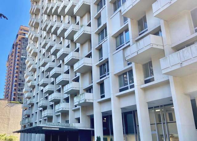 Property at 604-36 S Washington Sq #810, Philadelphia, PA 19106, 1 bed, 1 bath