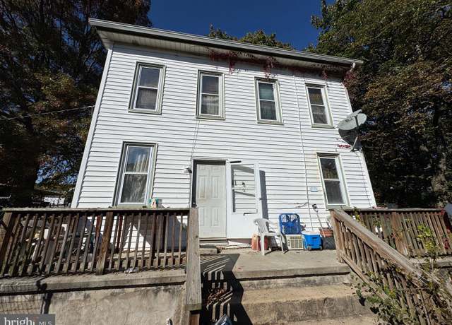 Property at 11 S Spring Rd, Summit Station, PA 17979, 4 beds, 1 bath