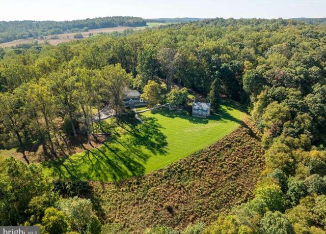 Property at 62 Eagle View Ln, Felton, PA 17322, 4 beds, 2 baths