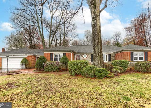 Property at 708 Mumper Ln, Dillsburg, PA 17019, 4 beds, 1.5 baths