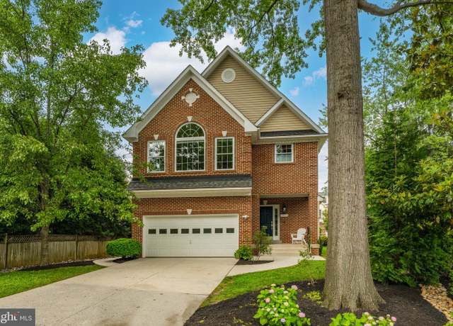 Property at 2425 N Dickerson St N, Arlington, VA 22207, 4 beds, 4.5 baths