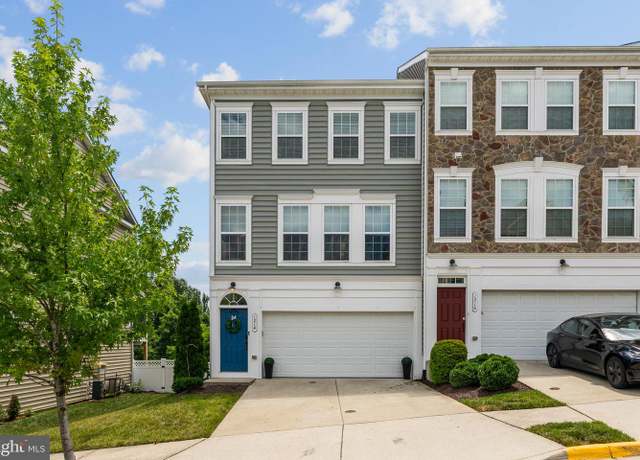 Property at 1214 Ramble Dr, Fredericksburg, VA 22401, 4 beds, 3 baths