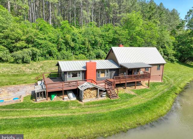 Property at 1263 Thompson Hollow Rd, Bentonville, VA 22610, 3 beds, 1 bath