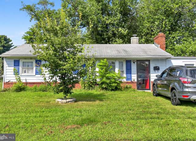 Property at 70 Prangs Ln, New Castle, DE 19720, 4 beds, 1 bath