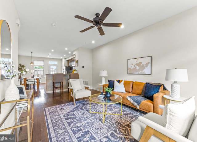 Property at 102 S Newkirk St, Baltimore, MD 21224, 2 beds, 2.5 baths