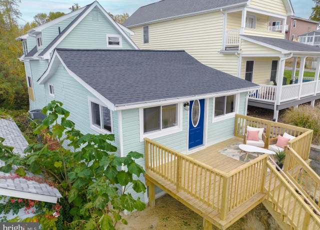 Property at 4013 17th St, Chesapeake Beach, MD 20732, 3 beds, 2.5 baths